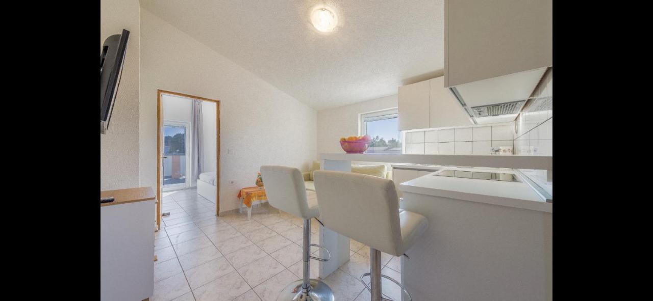 Aurum Luxury Apartments Vir Exterior foto